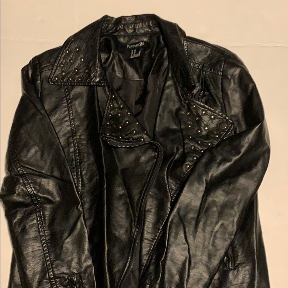 NWOT studded faux leather jacket - Picture 3 of 11